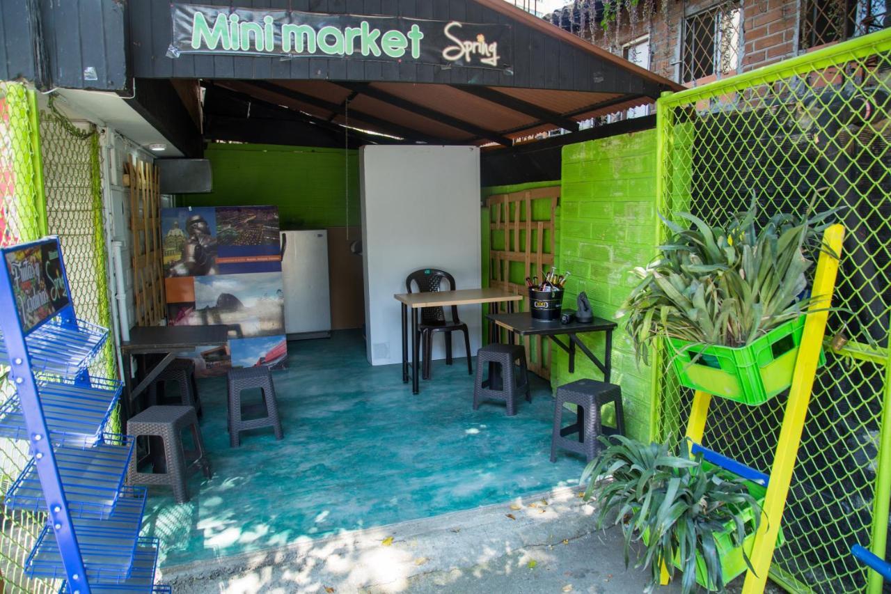 ميديلين Spring City Hostel المظهر الخارجي الصورة